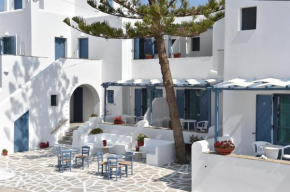 Magginas Studios, Páros